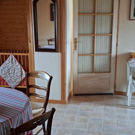 Location A Coucy Le Chateau Exterior foto